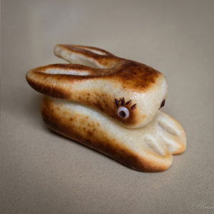 Kleiner geflämmter Osterhase